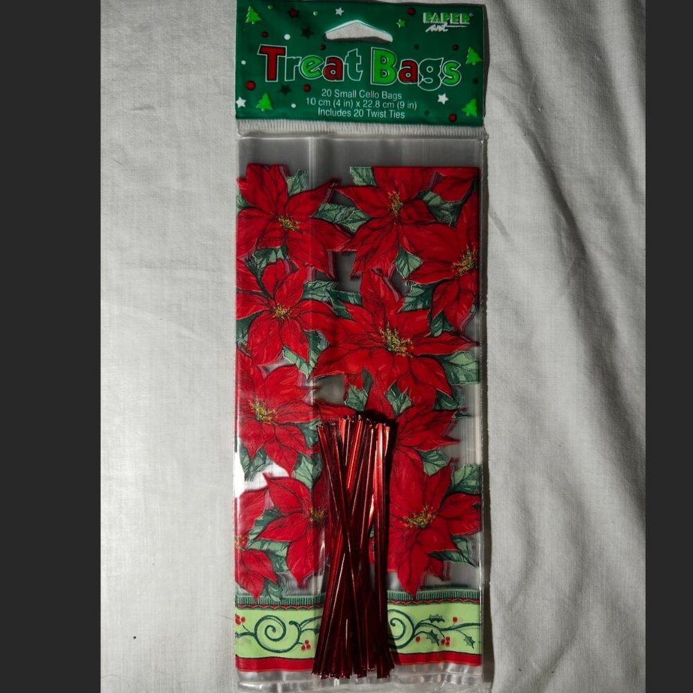 PAPER ART Party Treat Bags w Ties 20 ct - Christmas Poinsettia Splendor- Holiday